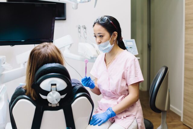 Miniimplanturile ortodontice: la ce servesc ancorajele temporare